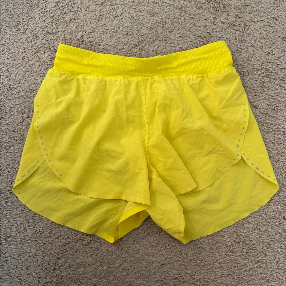 Lululemon Find Your Pace shorts